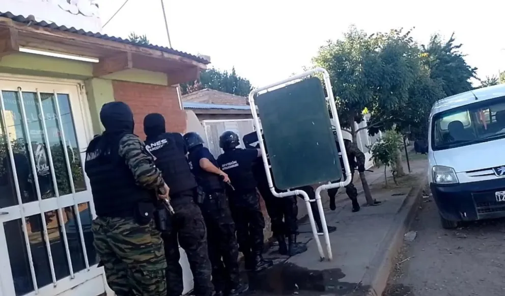 Senillosa Allanamiento